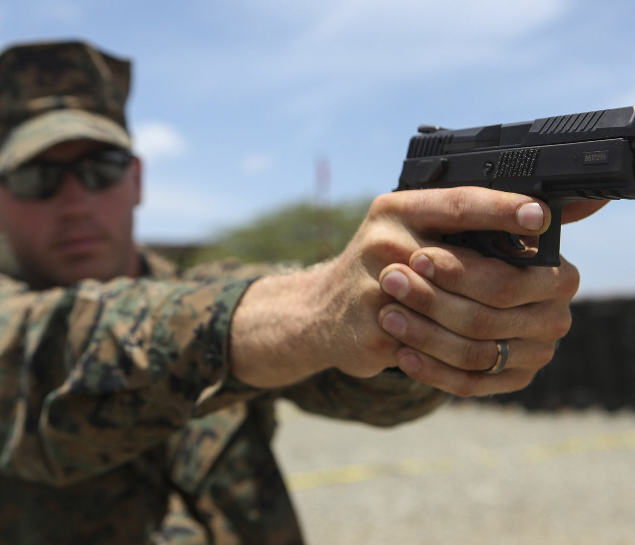 How to Choose Tactical Accessories for Pistol Users – Feyachi